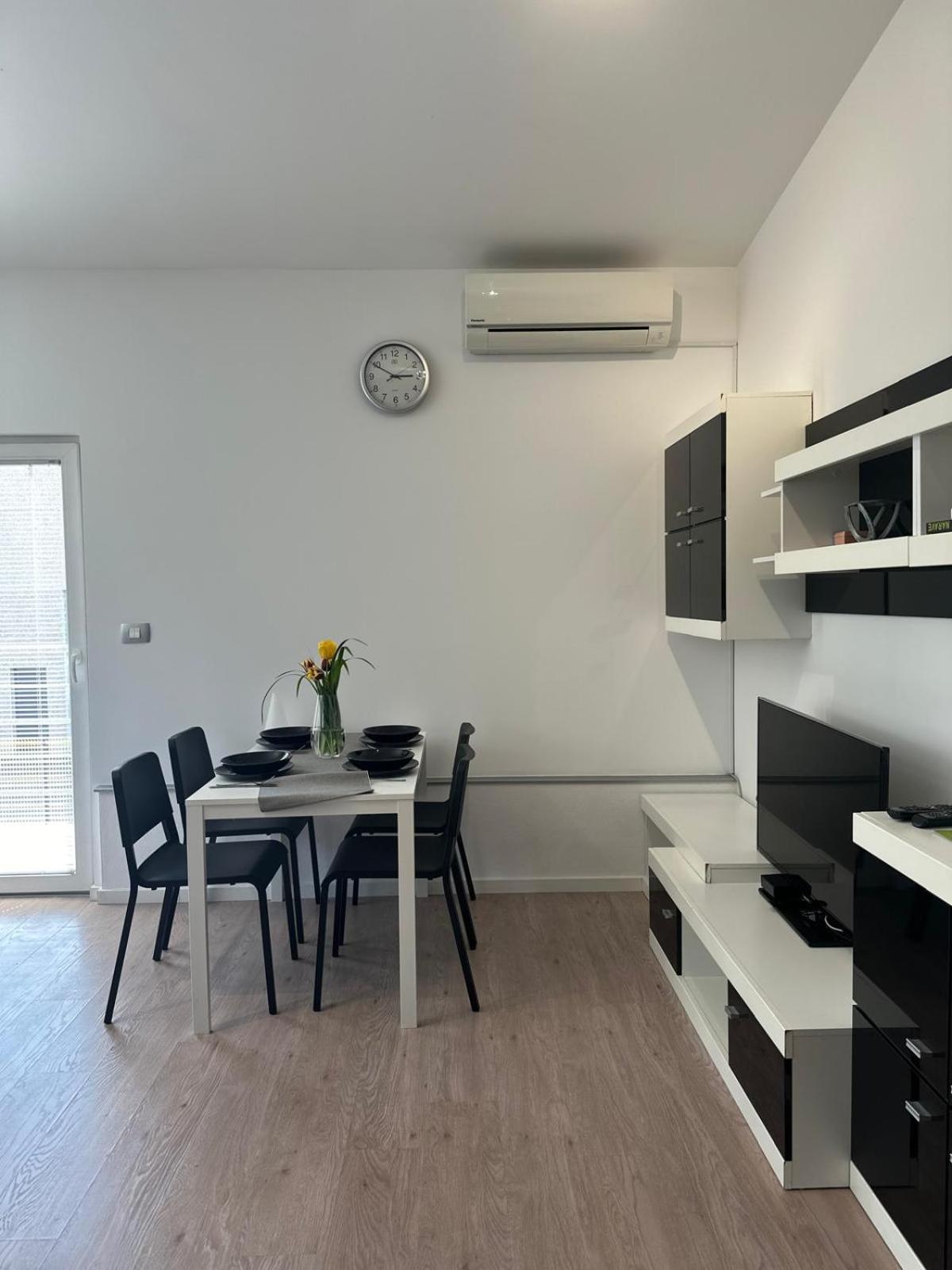 Apartment Stucin Випава Экстерьер фото